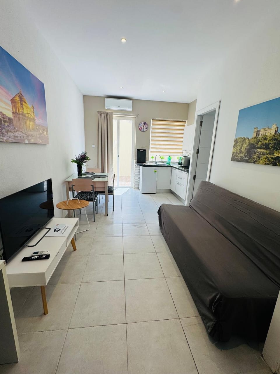 Central and Modern Apartment St Julians Apartment in Saint Julians