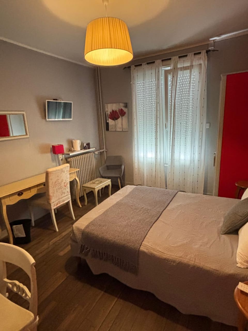 Bed, TV and multimedia, Bedroom, heating, safe