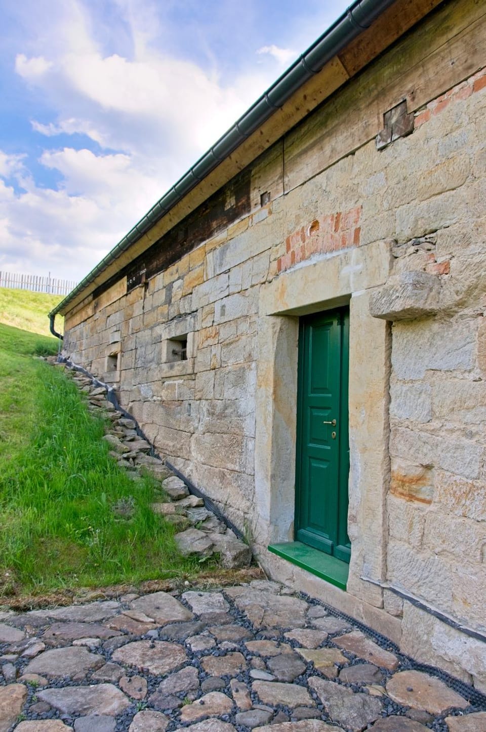 Property building, Balcony/Terrace