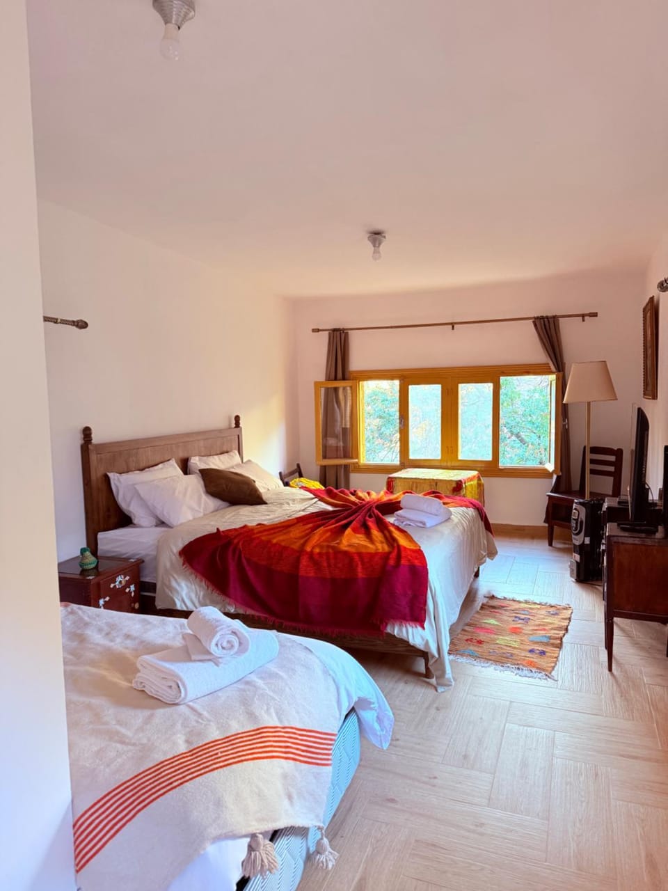 Bed, Bedroom