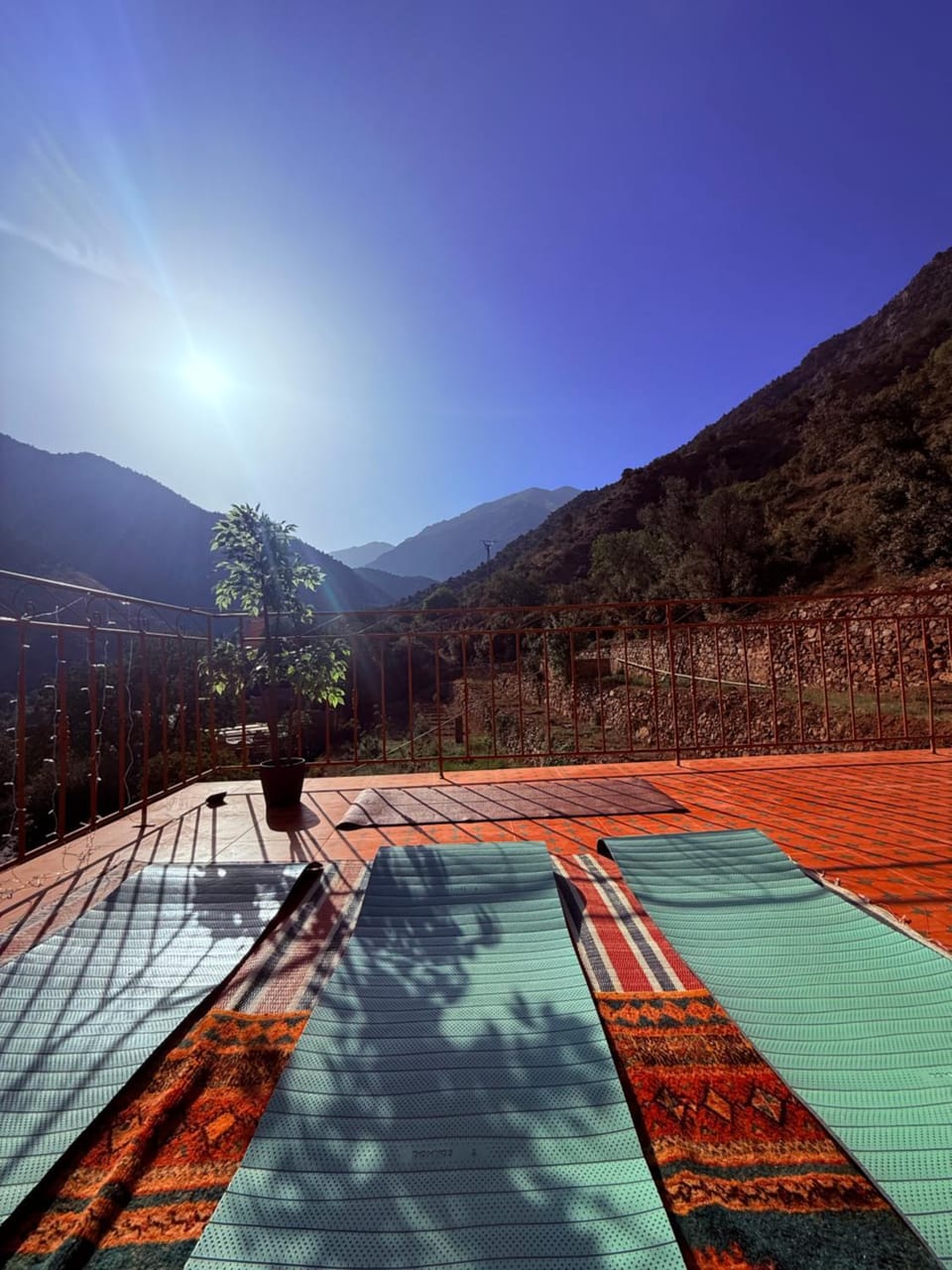 Day, Natural landscape, Fitness centre/facilities, Mountain view