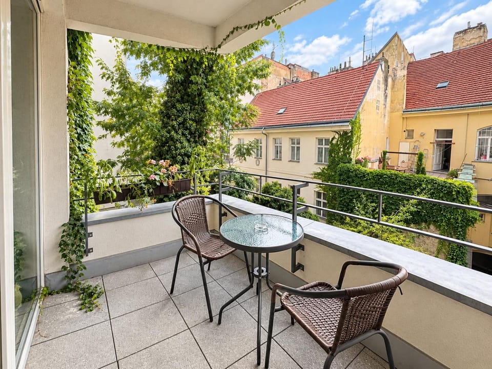 Day, View (from property/room), Balcony/Terrace, Dining area