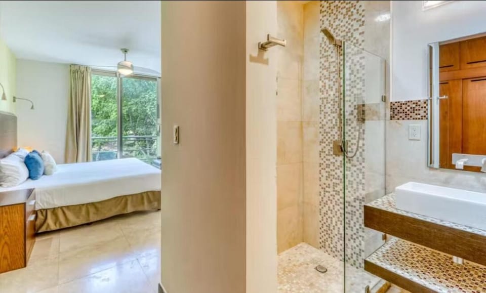 Beach Palm Condo Apartment in Playa del Carmen