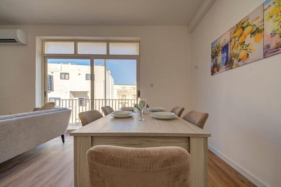 Contemporary Apartment Steps away from Spinola Bay Apartment in Saint Julians