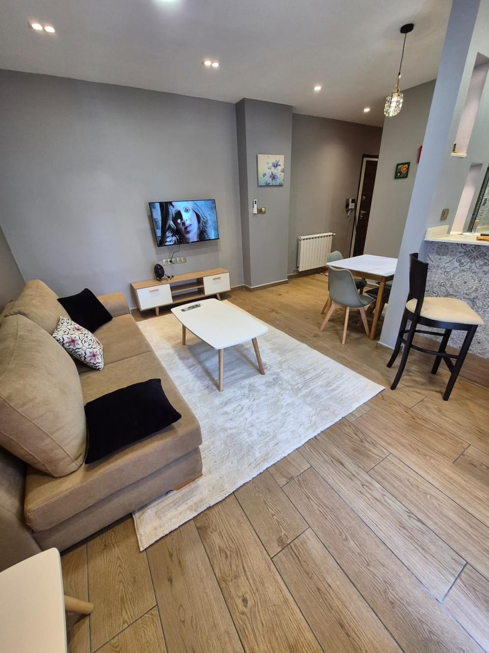 Sweet Home Hydra Cosy & Central Apartment in Algiers [El Djazaïr]