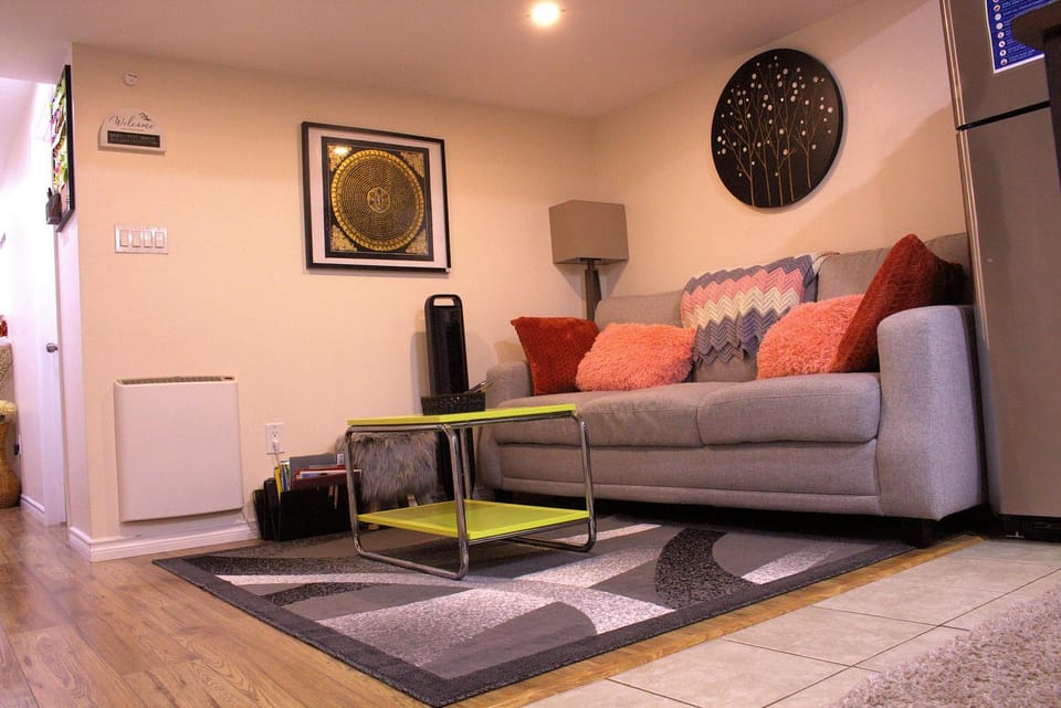 Living room, Seating area