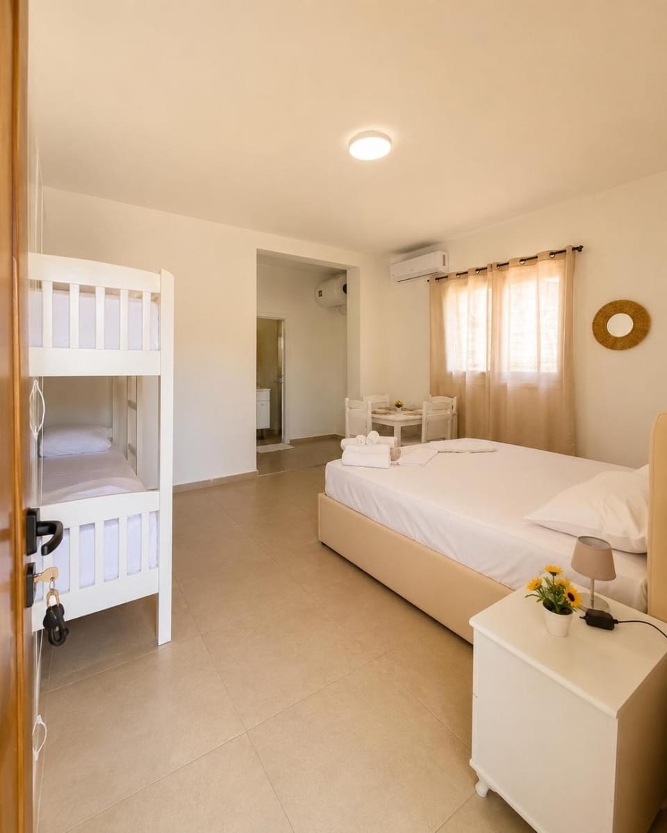 Take Ksamil House Apartment in Ksamil