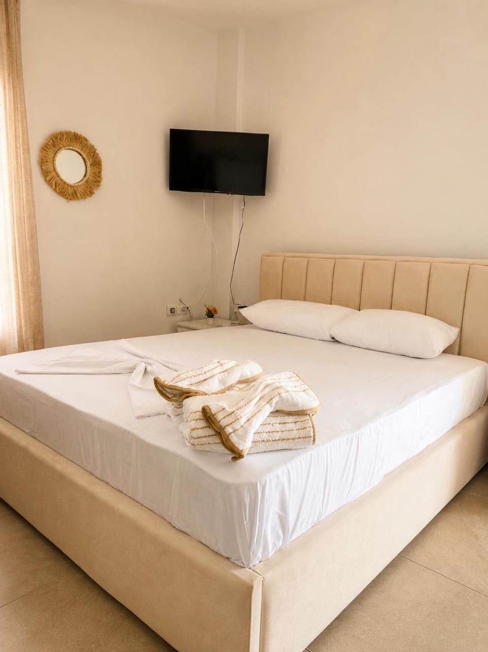 Take Ksamil House Apartment in Ksamil