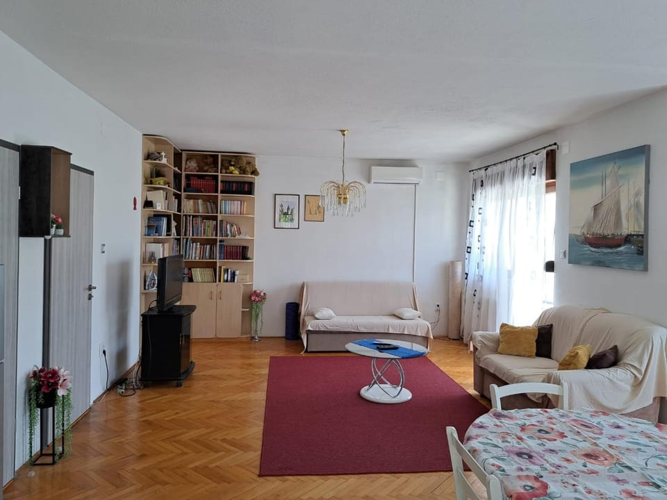 Apartment Nada Hope Apartment in Šibenik-Knin County, Croatia