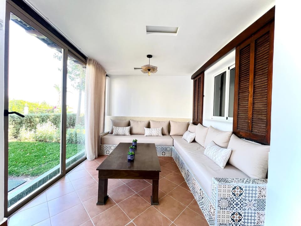 Patio, Garden, Garden view