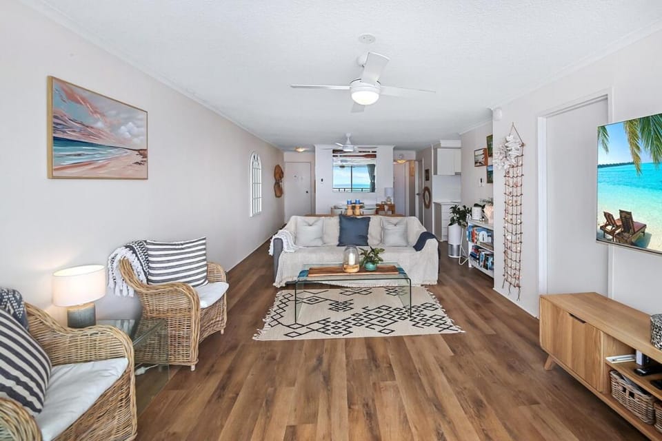 Northcliffe Magic - Stunning Views Apartment in Maroochydore