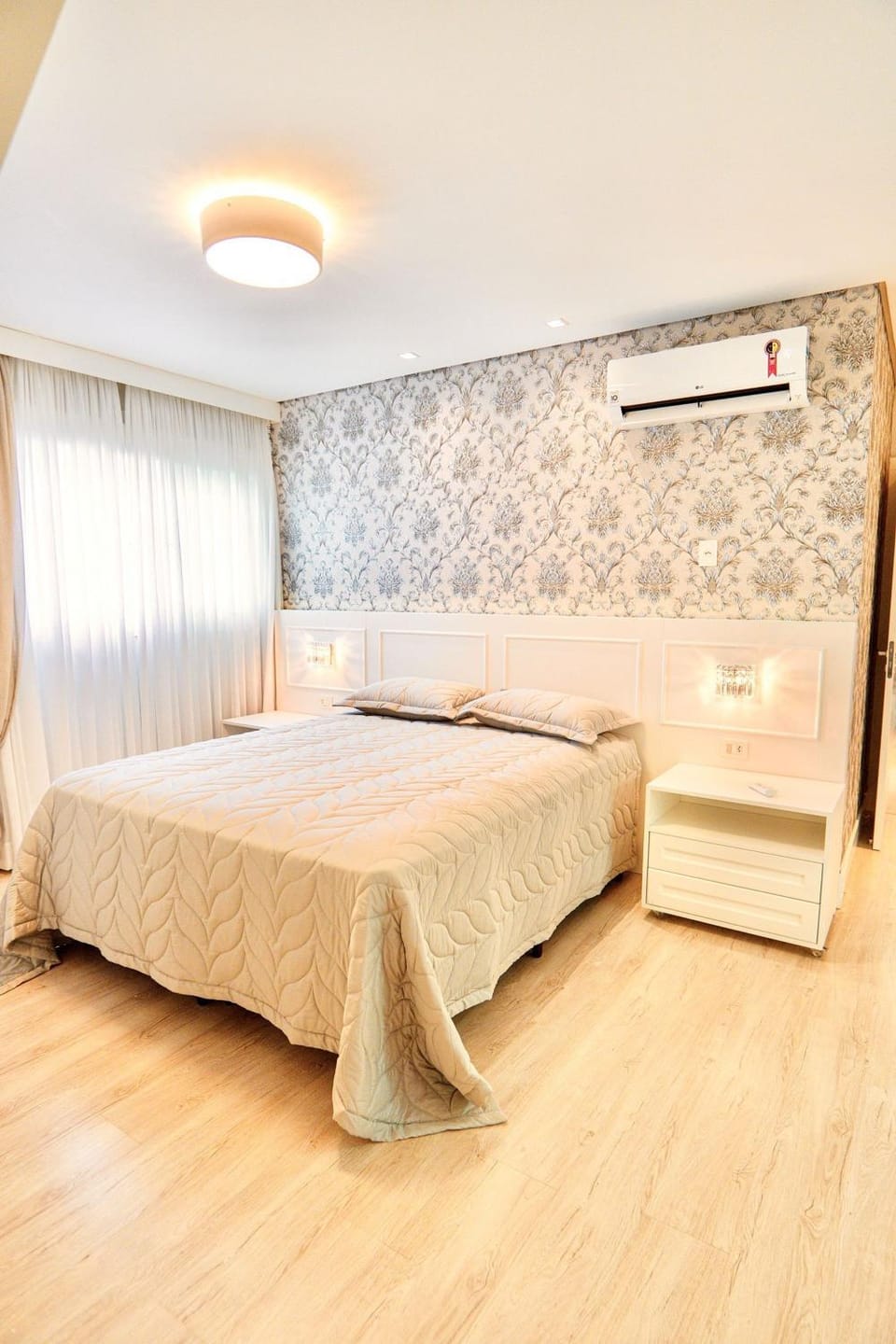 Alto Padrão com 3 suítes a 150m Rua Coberta Apartment in Gramado