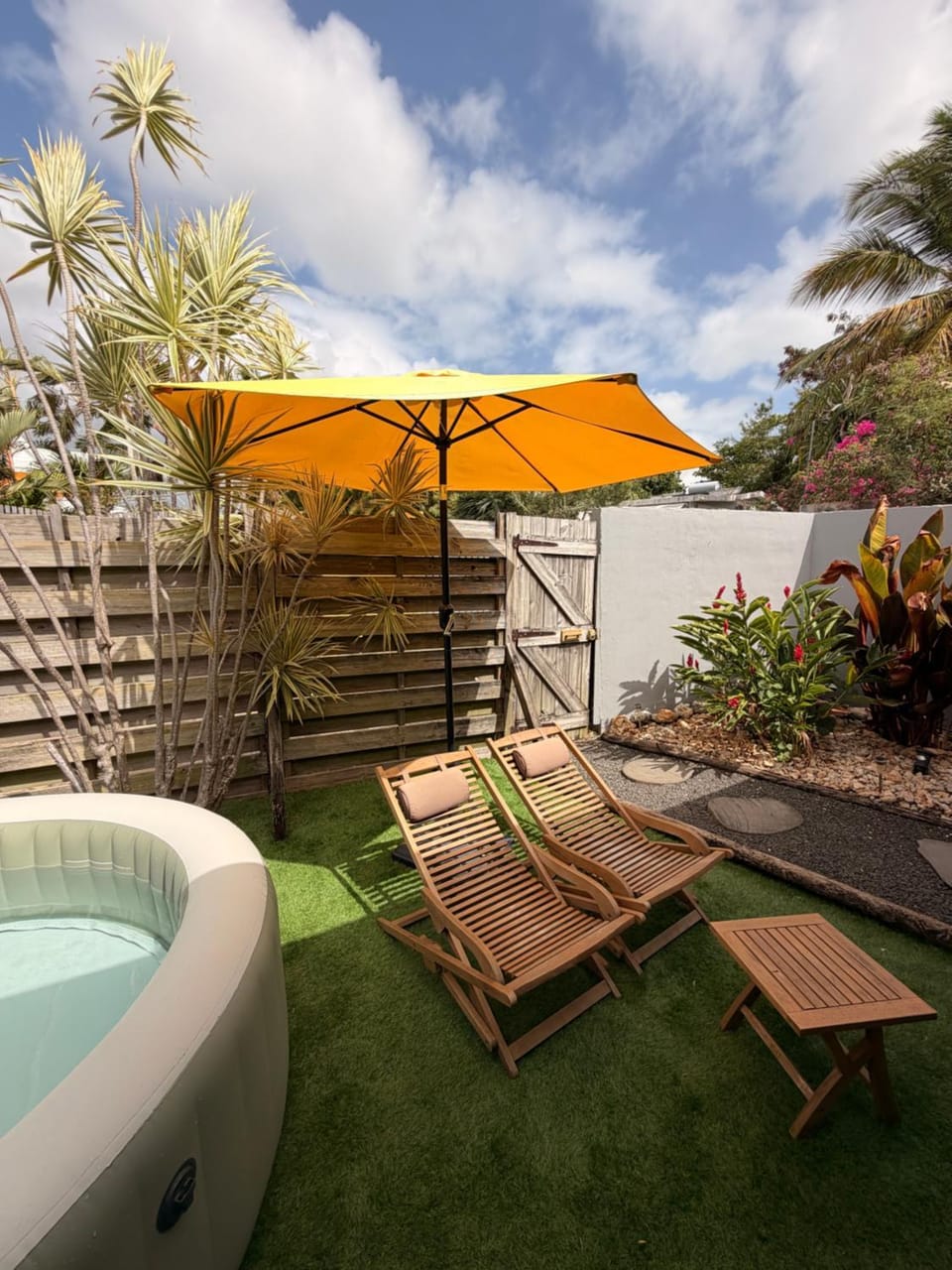Bungalow la tipik House in Grande-Terre, Guadeloupe