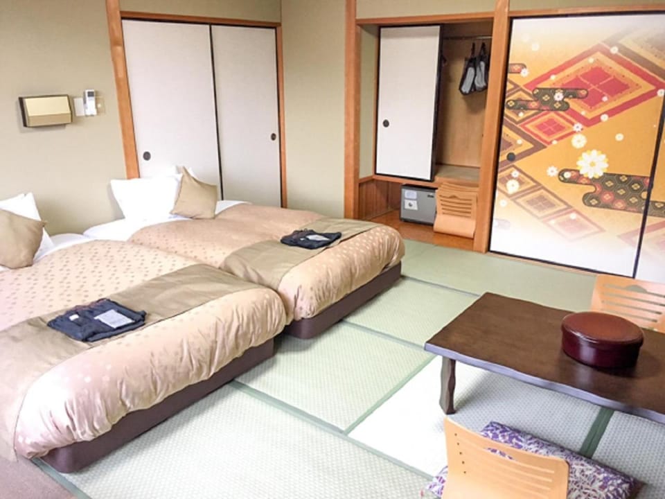 LiVEMAX RESORT Kaga Yamashiro Ryokan in Ishikawa Prefecture