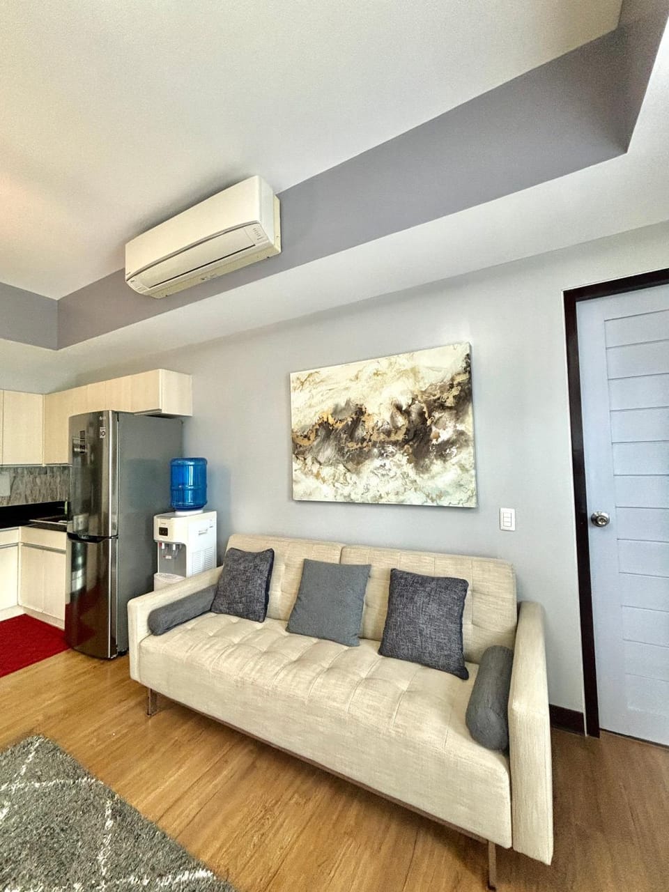 Relax in Style Walk into City, walking distance to Abreeza Malls Apartment in Davao City