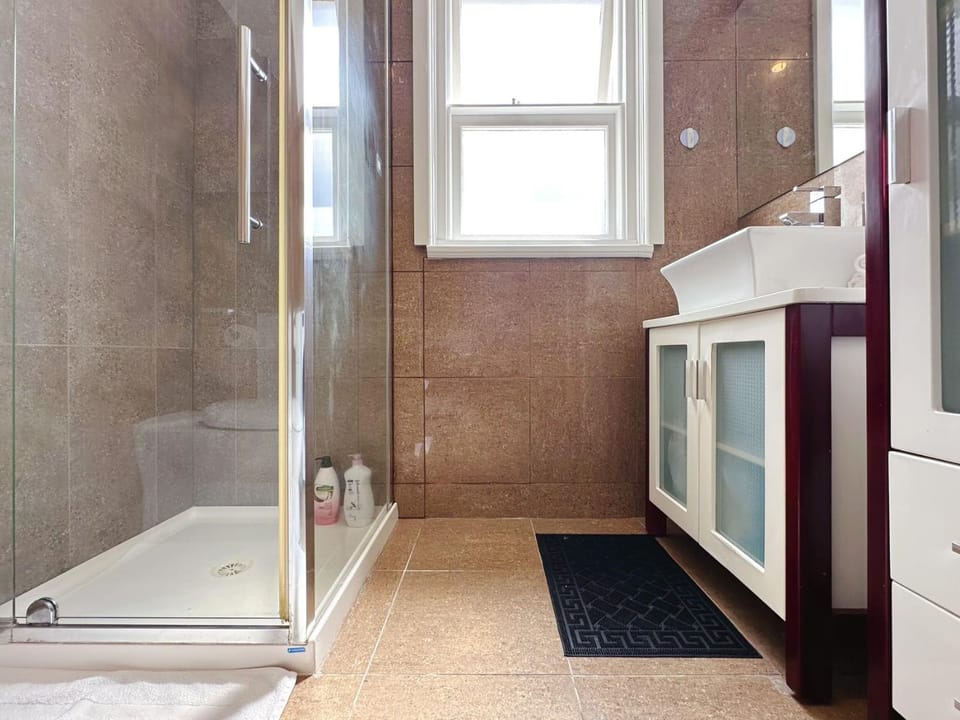 City Breeze BNB - Center Location House in Hobart