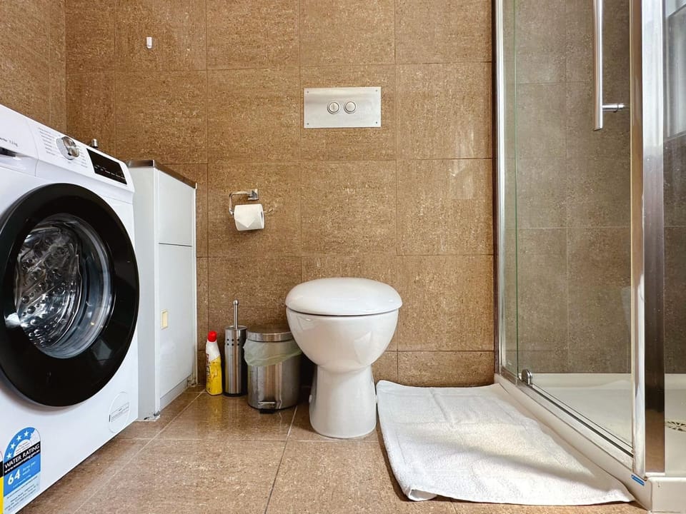 City Breeze BNB - Center Location House in Hobart