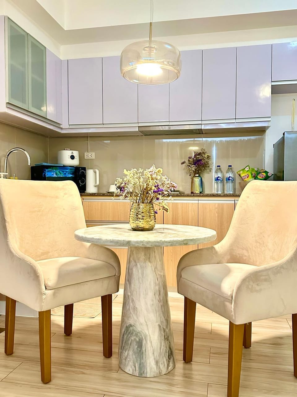 Modern Condo at The Venice Luxury Mckinley Hill Apartment hotel in Makati
