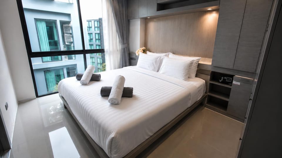 Bed, View (from property/room), Bedroom, towels