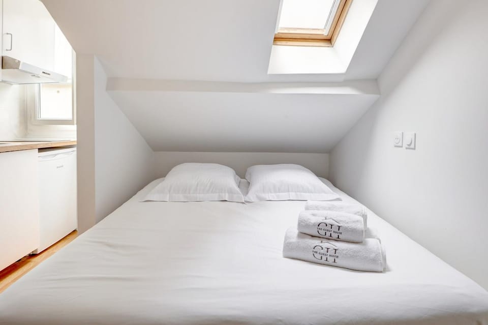 Suite Le Clery Perche sur les toits de Paris Apartment in Paris