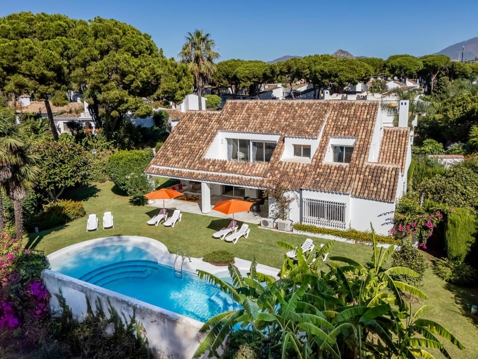 Casa el Sur Beachside in Marbella Villa in Costa del Sol