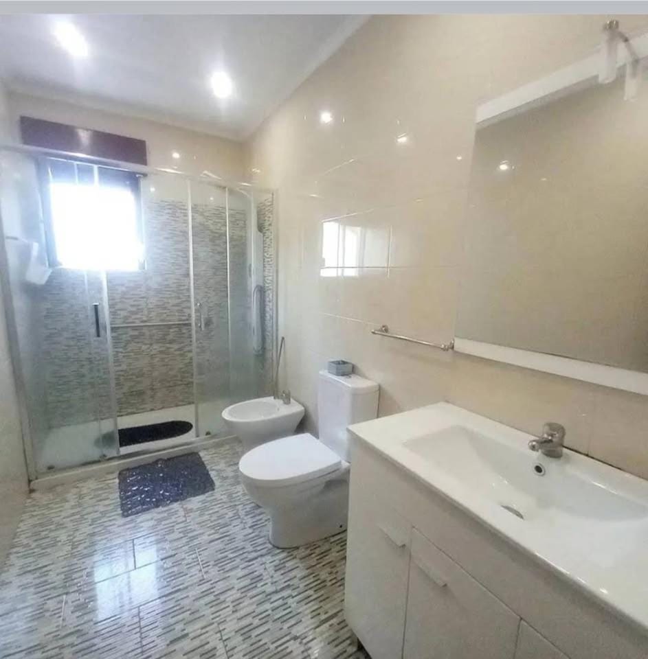 Modest Private room near airport lisbon Vacation rental in Lisbon District