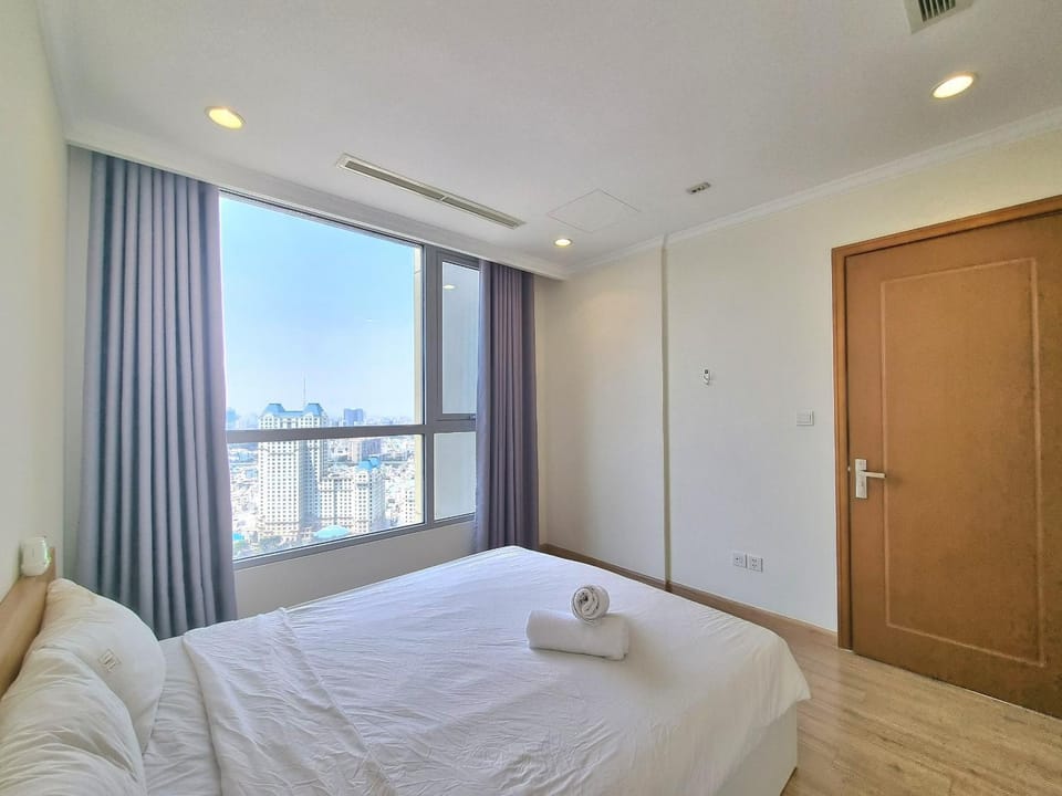 Bed, Photo of the whole room, Bedroom, towels, wardrobe