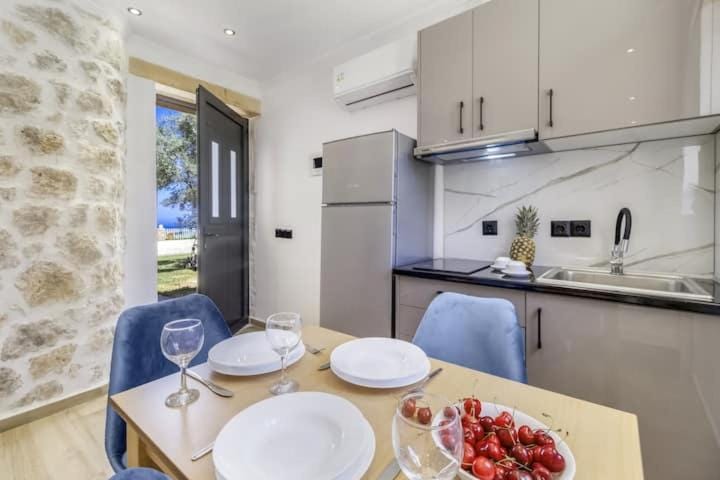 Delux studio 2 petra Apartment in Lefkada, Lefkada Municipality, Greece