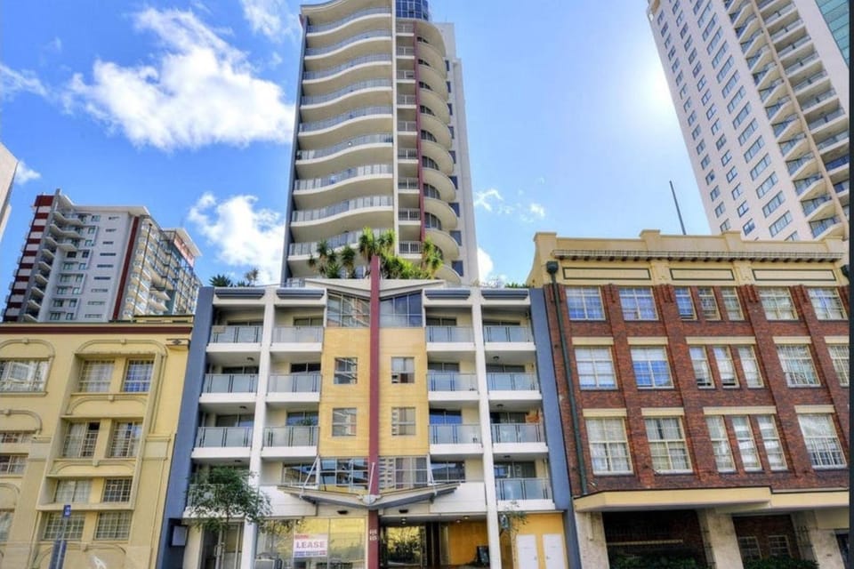 Property building, Day