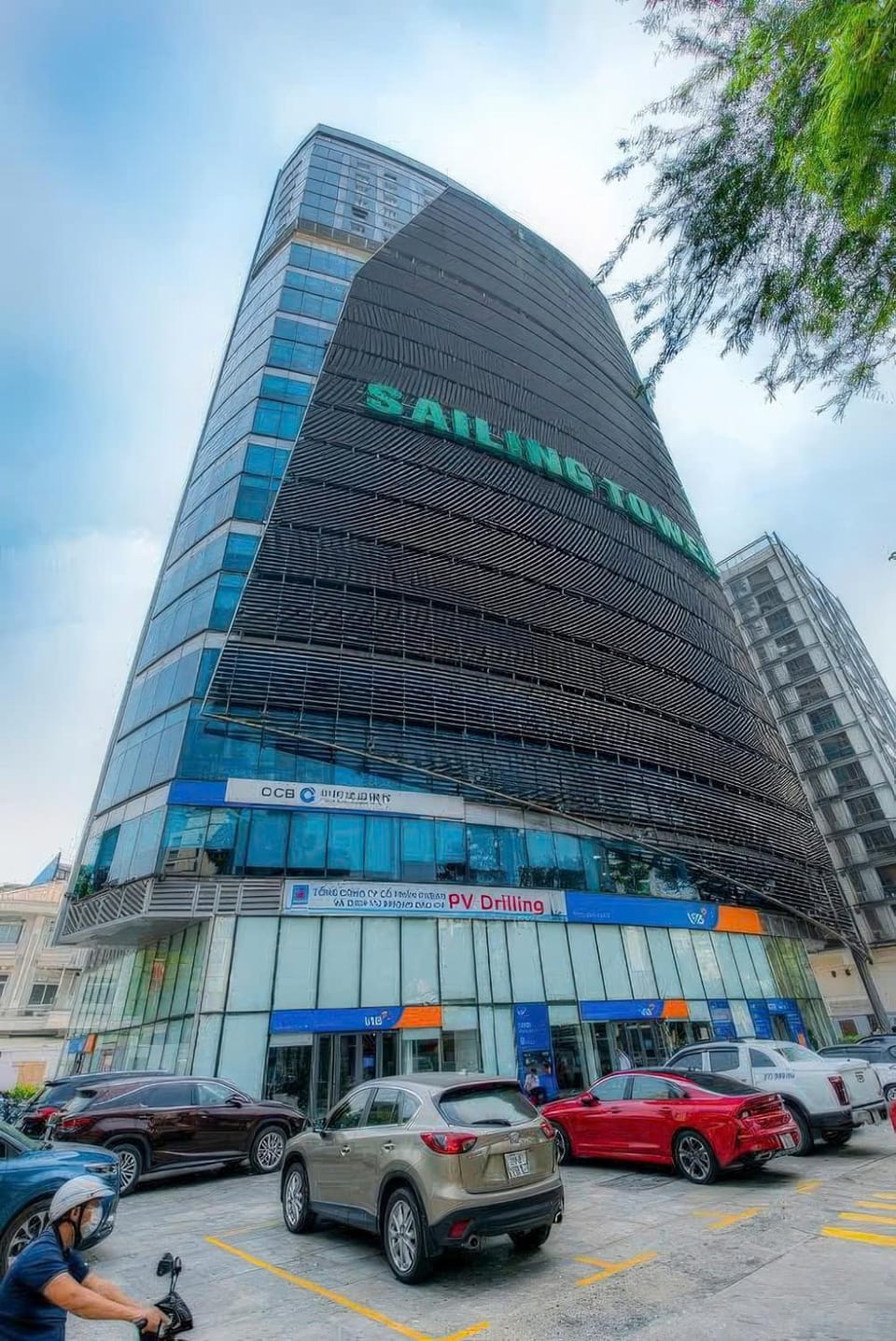 Property building, Day