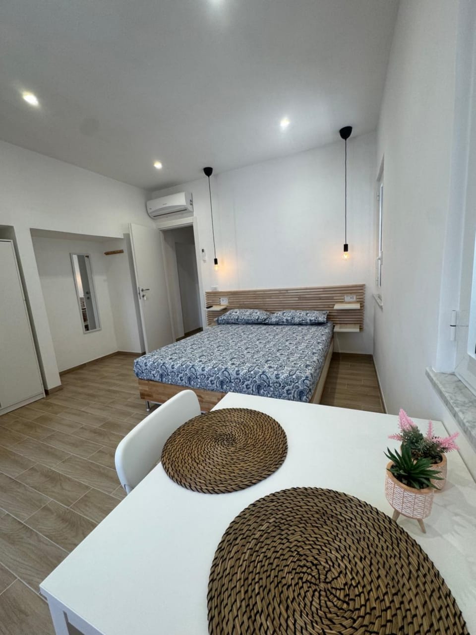 Casette in centro Por Siempre Cuatro House Apartment in Ischia