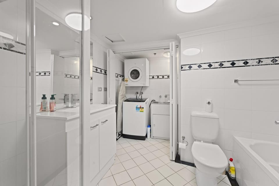 The Woodtopia One, CBD | Parking | Gym | Pool Apartment in Surry Hills