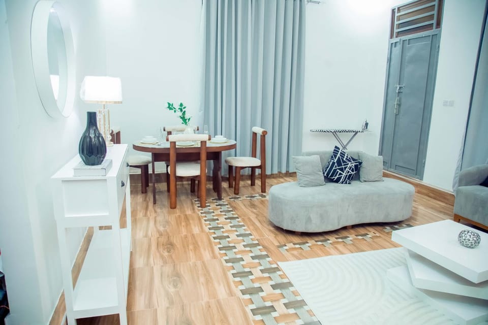 Living room, Photo of the whole room, Seating area, Dining area