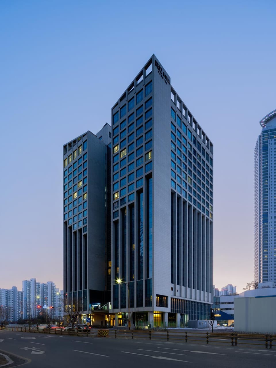 Property building, City view