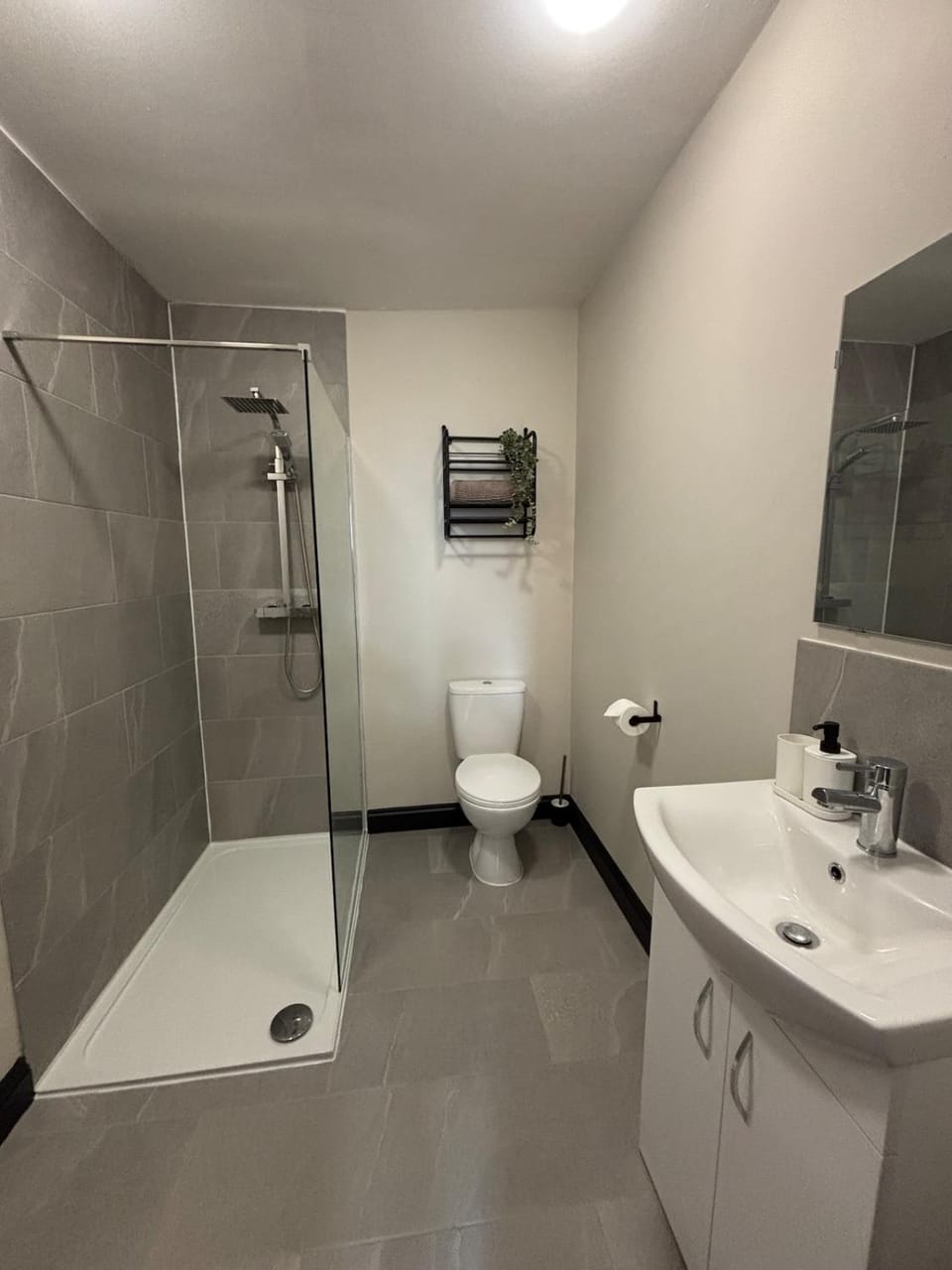 Shower, Toilet, Bathroom