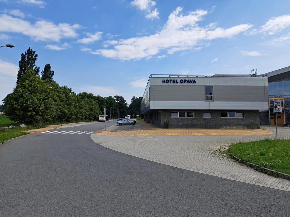 Property building, Neighbourhood