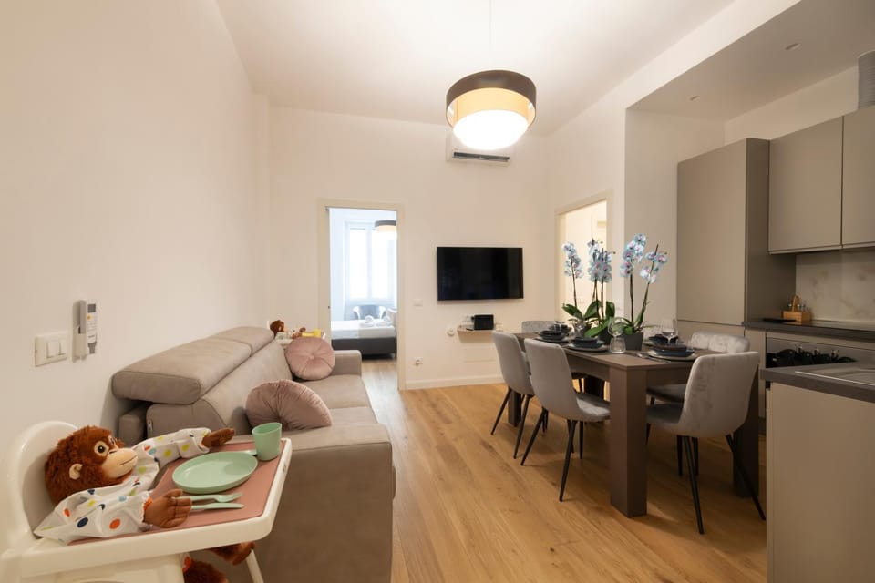 Communal lounge/ TV room, TV and multimedia, Kitchen or kitchenette, Living room, Dining area, Evening entertainment, children