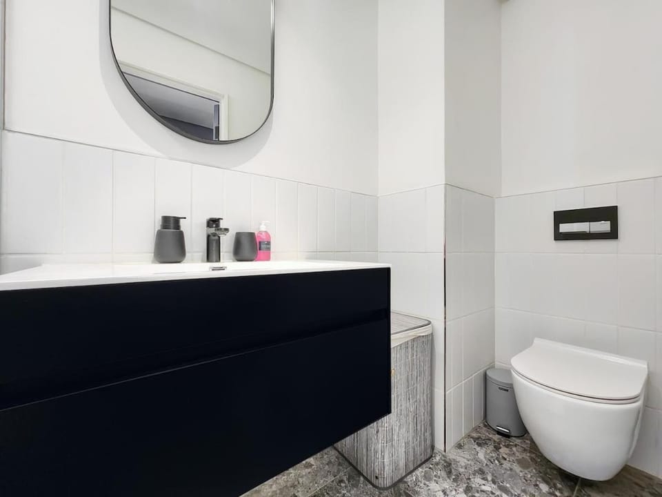 Toilet, Bathroom