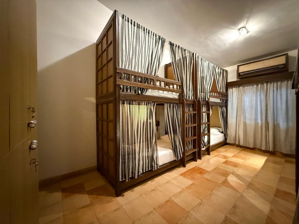 Bed, Photo of the whole room, Bedroom, wardrobe, air conditioner