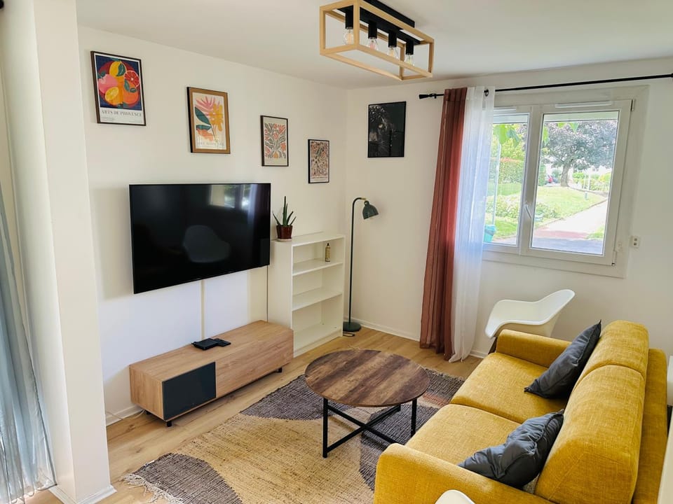 Communal lounge/ TV room, Seating area