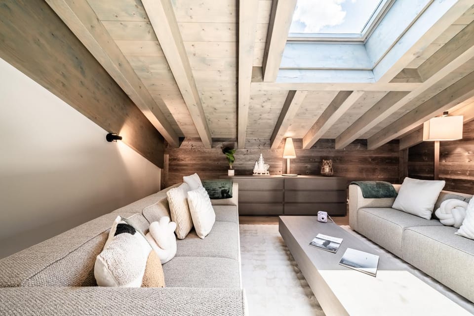 Living room, Photo of the whole room, Seating area