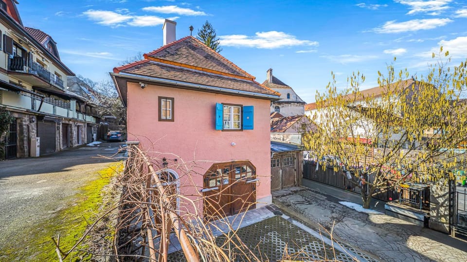 Property building, Spring, Day