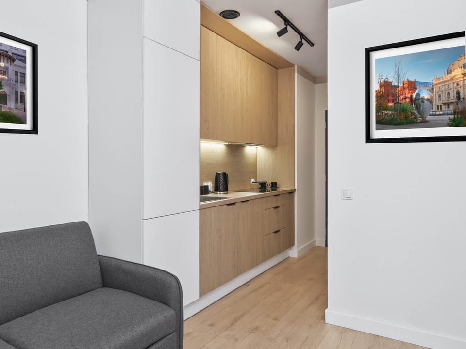 Kitchen or kitchenette, Seating area