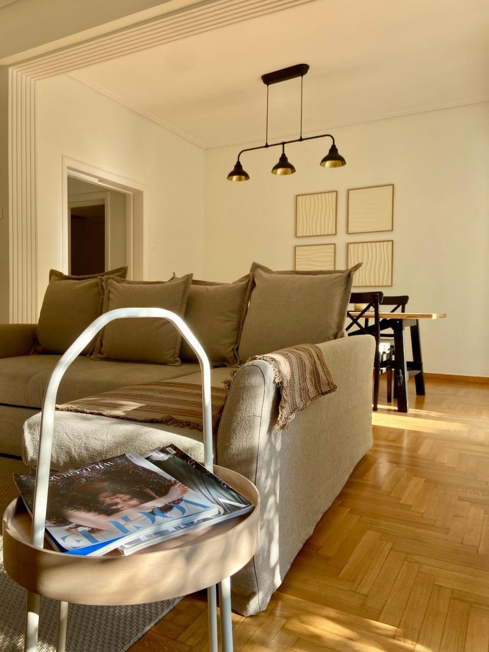 Living room, Seating area