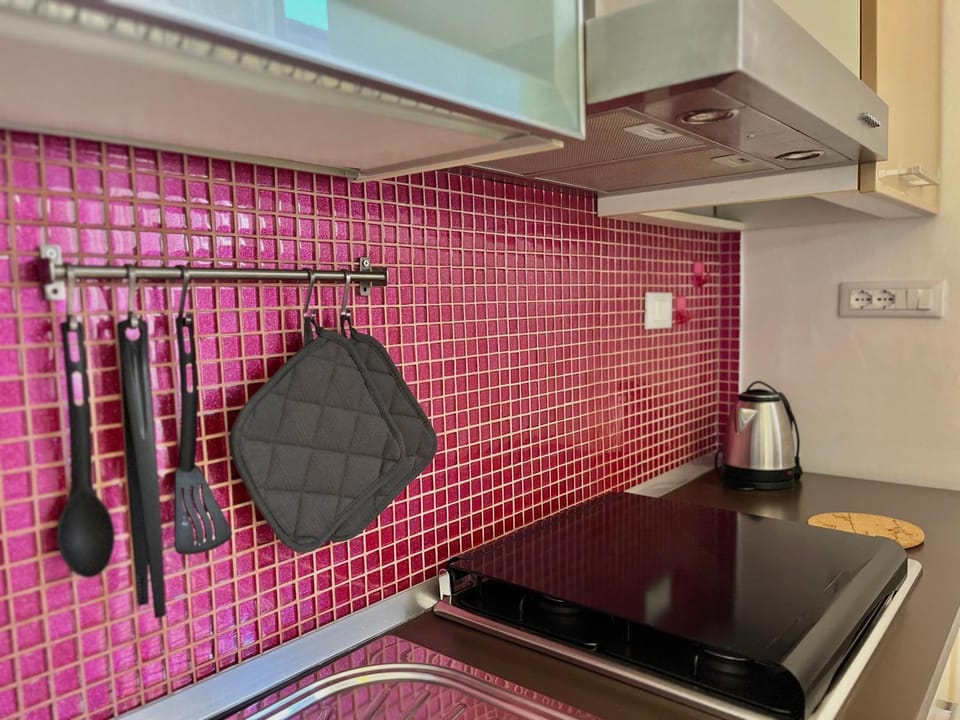 Kitchen or kitchenette, stove
