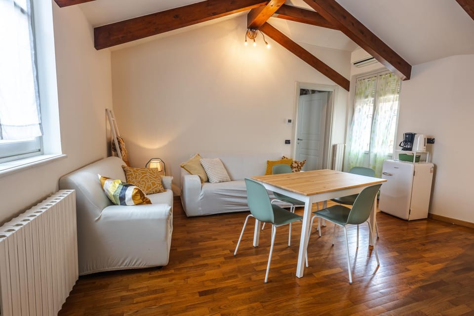 Kitchen or kitchenette, kitchen