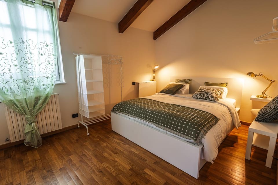 Bed, Bedroom, internet