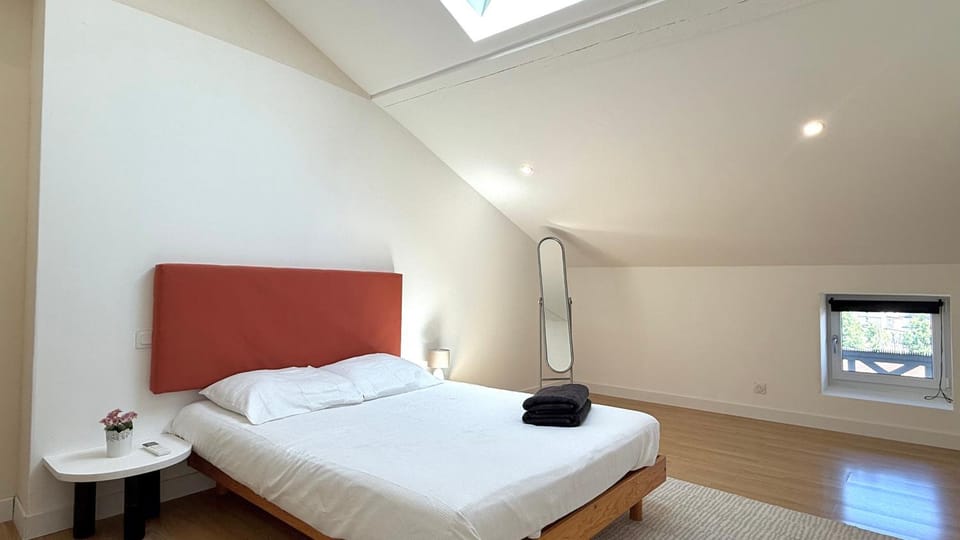 Duplex - Air-conditioned - City Center Apartment in Villefranche-sur-Saone