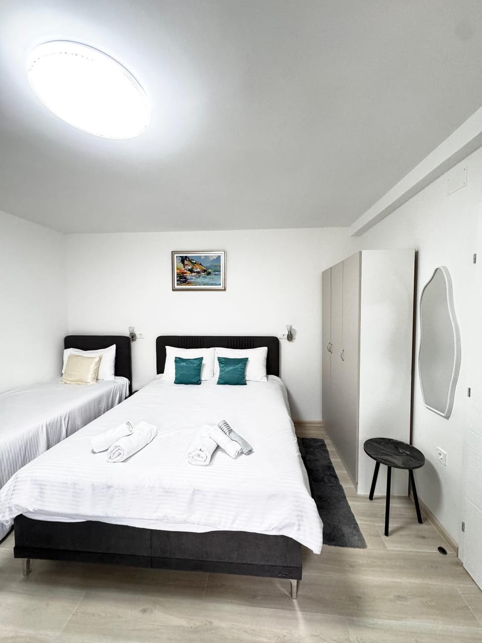 Bed, Photo of the whole room, Bedroom, wardrobe