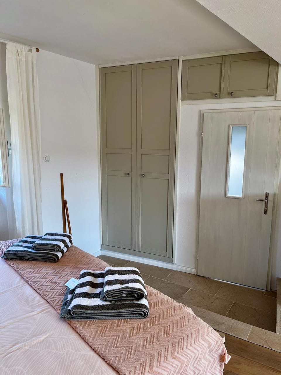 Bed, Bedroom, wardrobe